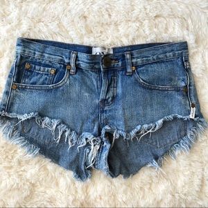 One Teaspoon Denim Bonitas Shorts 25
